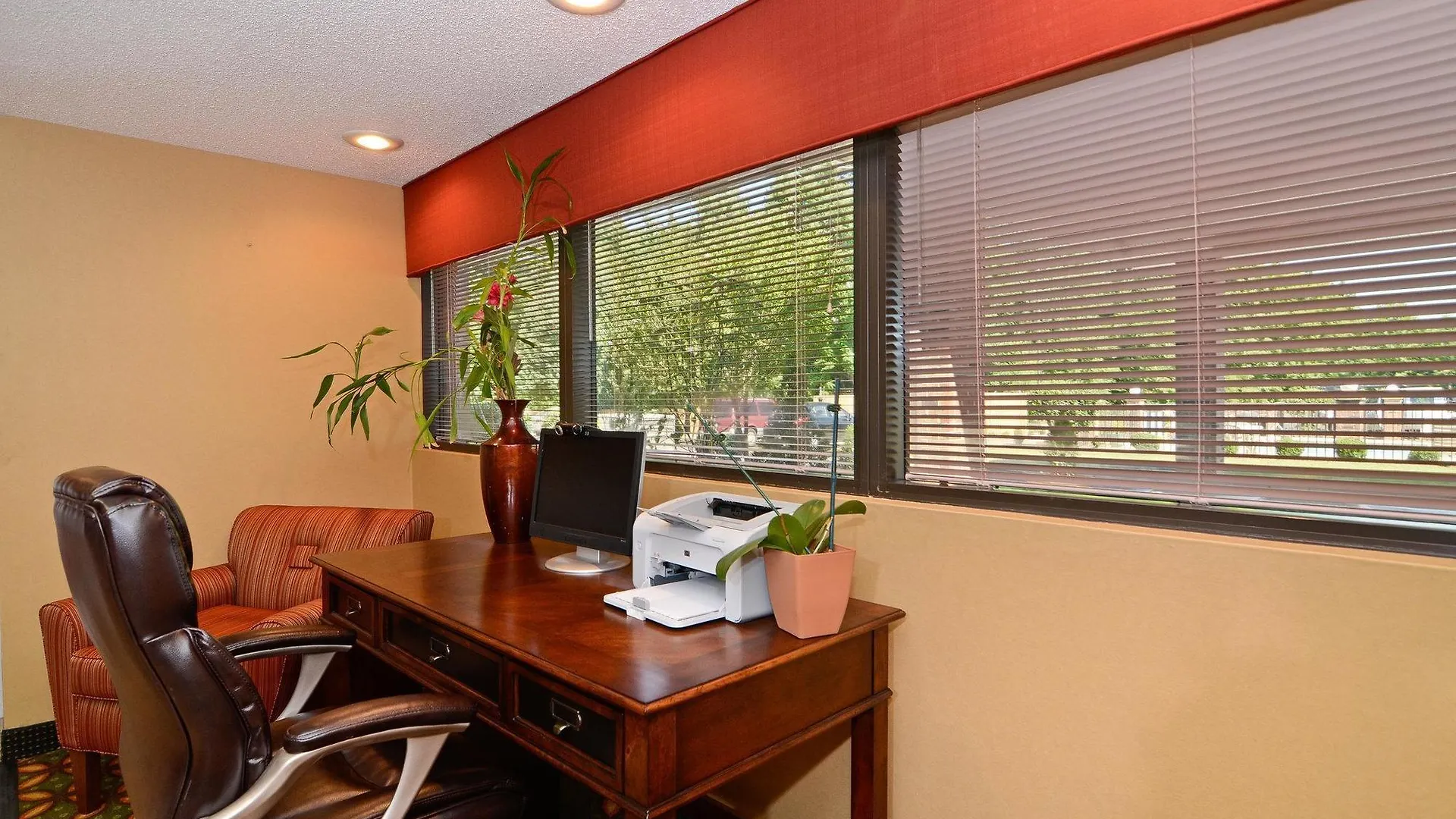 Travelers Inn & Suites - Memphis
