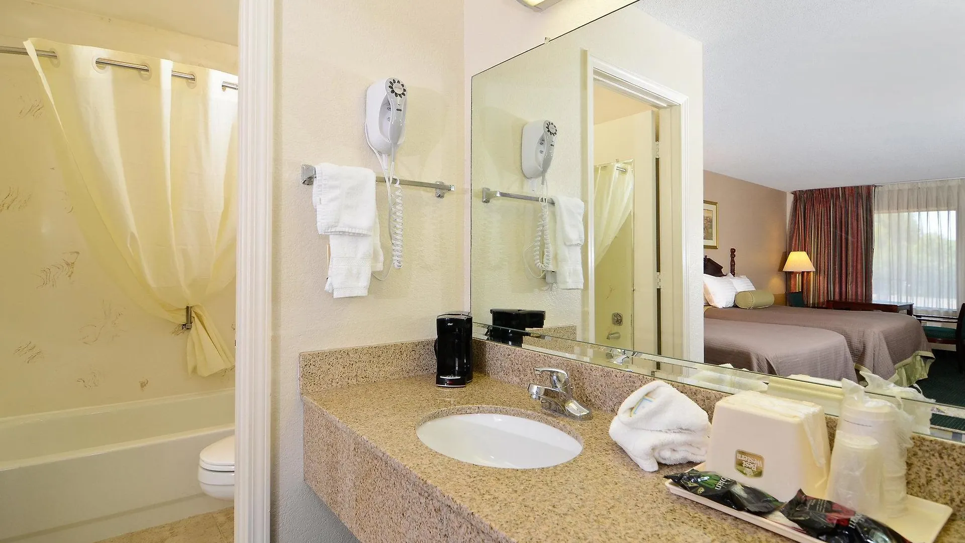 Hotel Travelers Inn & Suites - Memphis