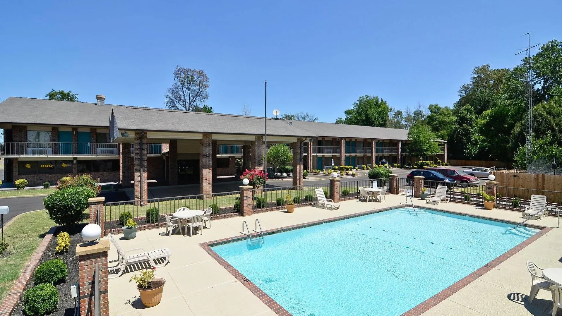 Hotel Travelers Inn & Suites - Memphis